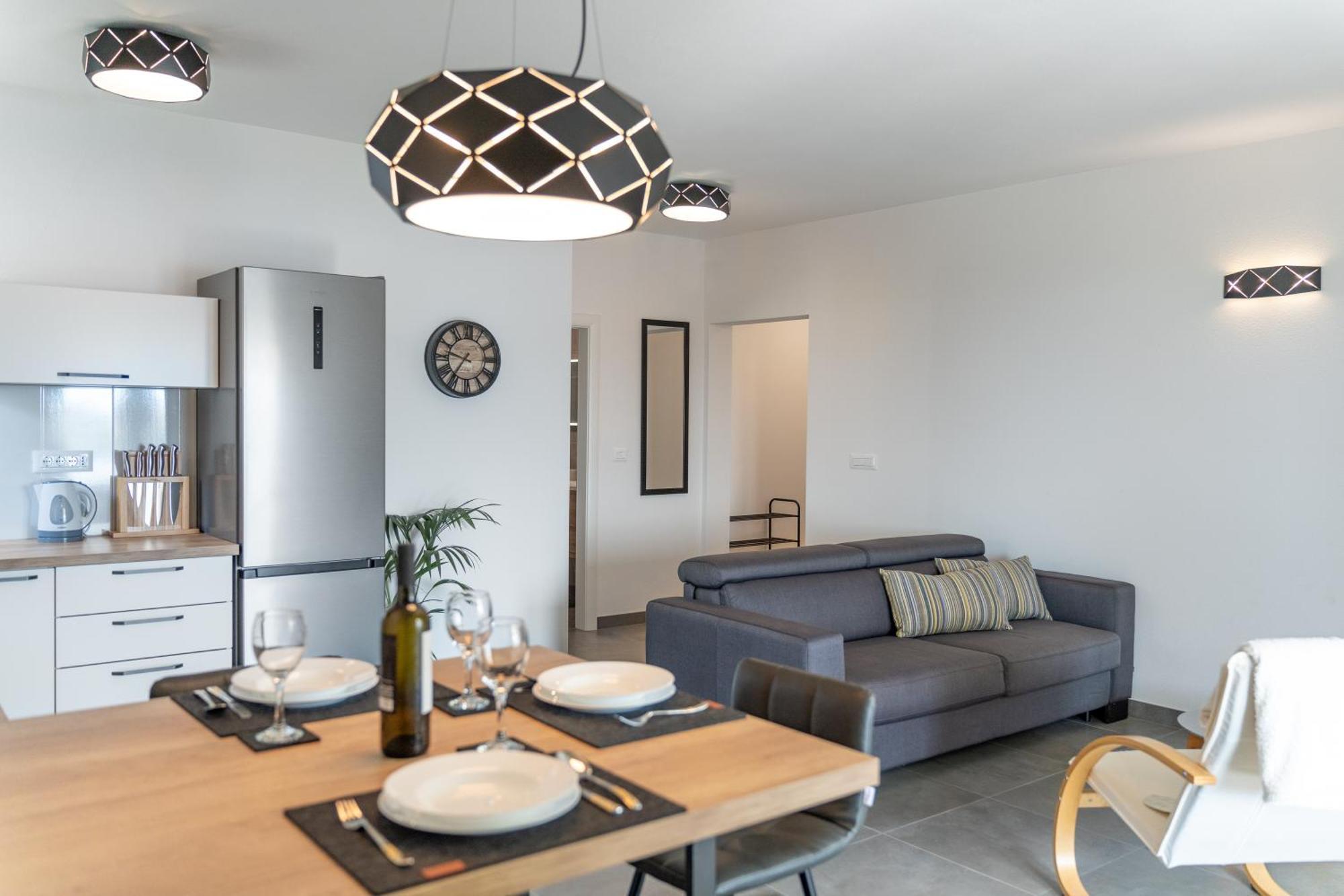 סומרטין Apartments Siesta מראה חיצוני תמונה