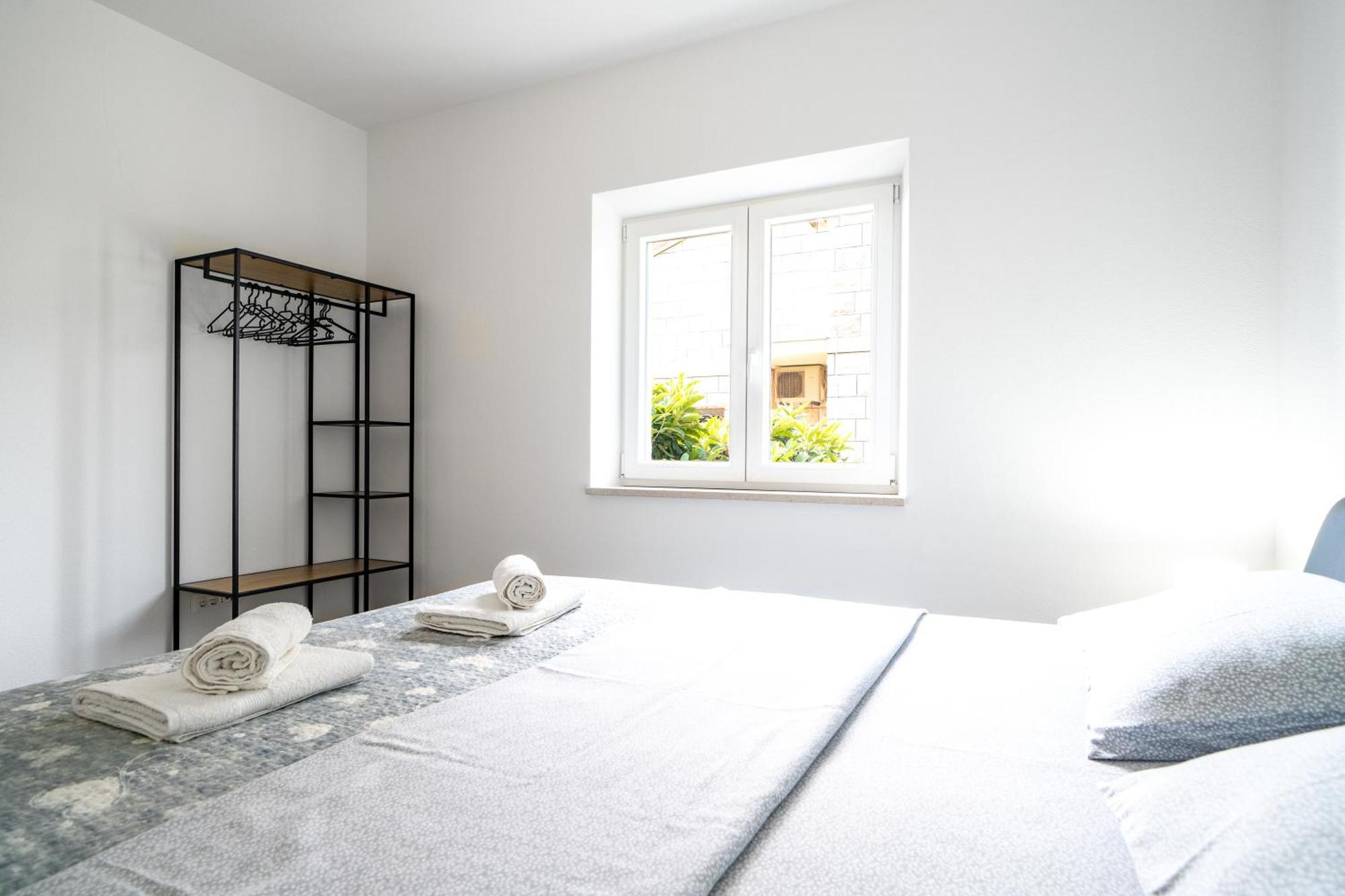 סומרטין Apartments Siesta מראה חיצוני תמונה