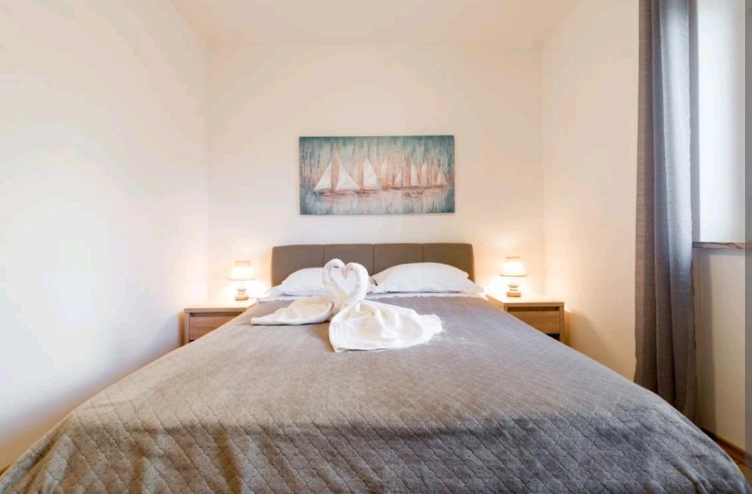 סומרטין Apartments Siesta מראה חיצוני תמונה