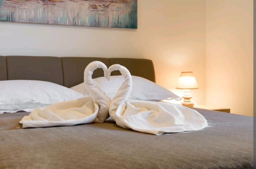 סומרטין Apartments Siesta מראה חיצוני תמונה